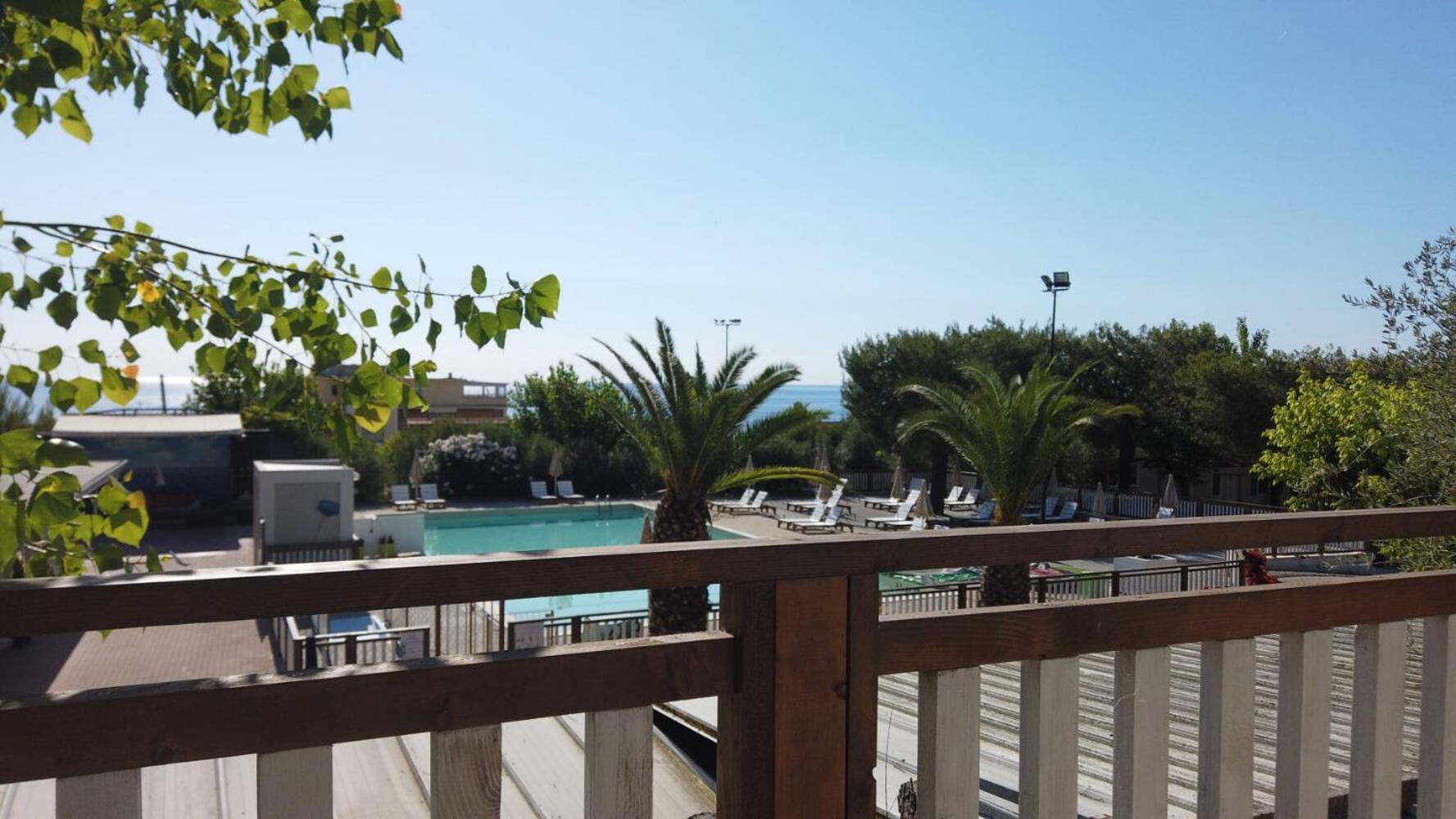 Fontana Marina Family Village Campofilone Buitenkant foto